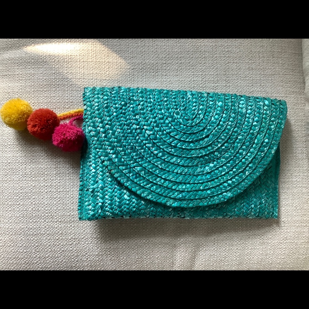Straw clutch with Pom Pom tassels